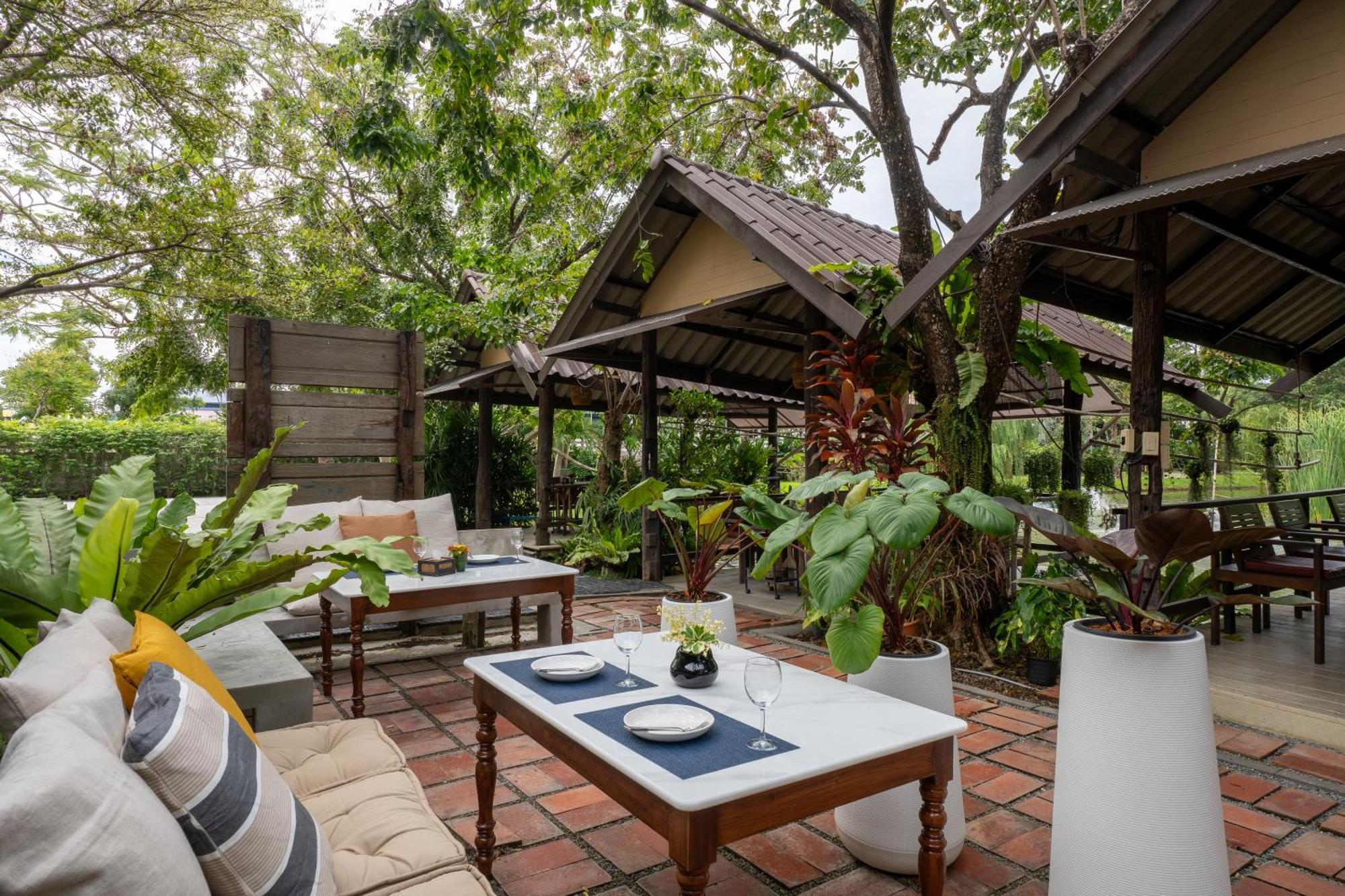 Ploen Pirom Hotel Bangkok Luaran gambar
