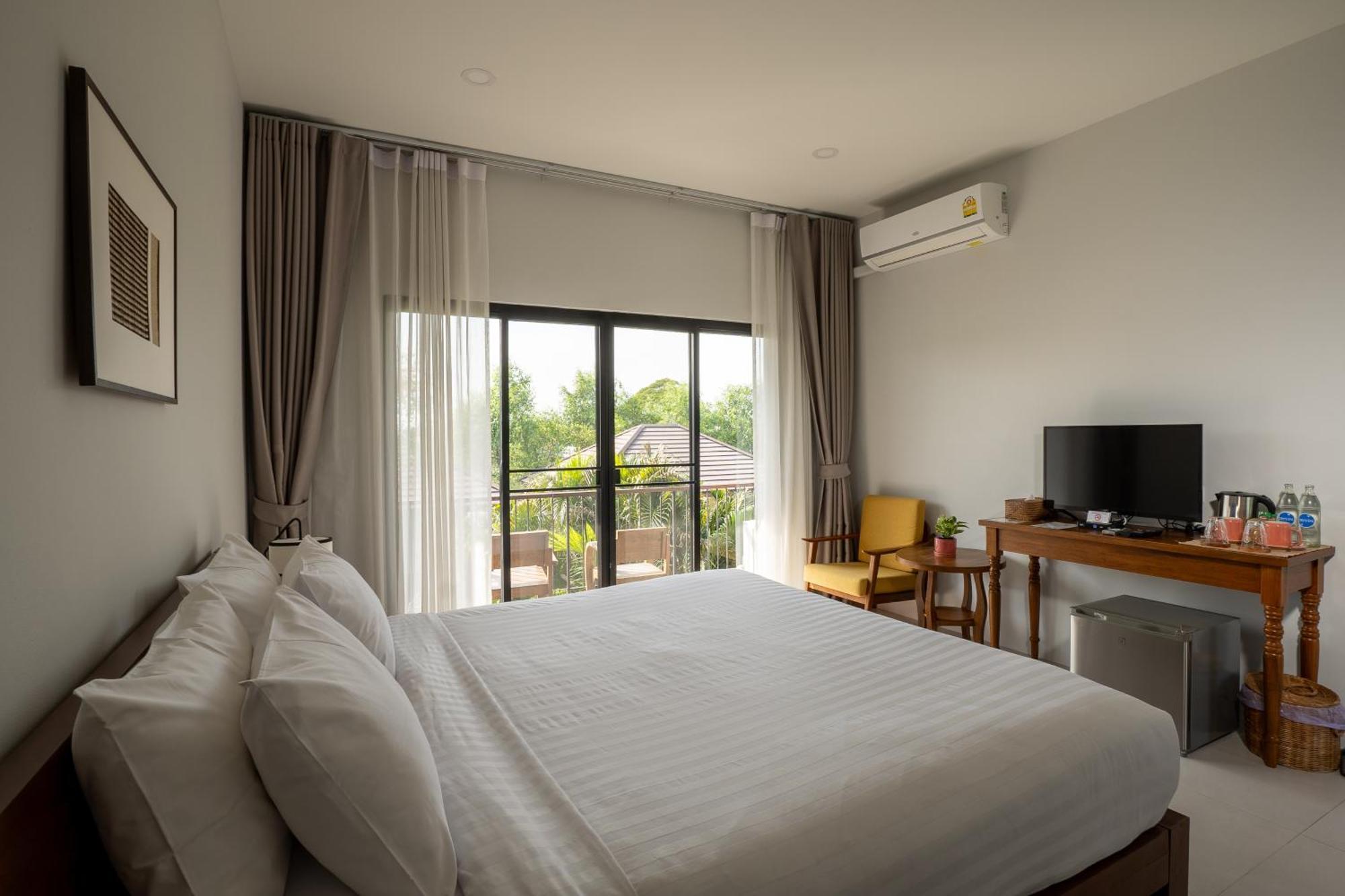 Ploen Pirom Hotel Bangkok Luaran gambar